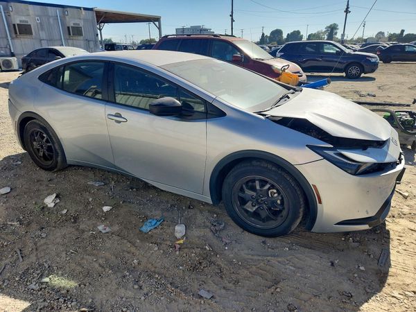 2024 TOYOTA PRIUS
