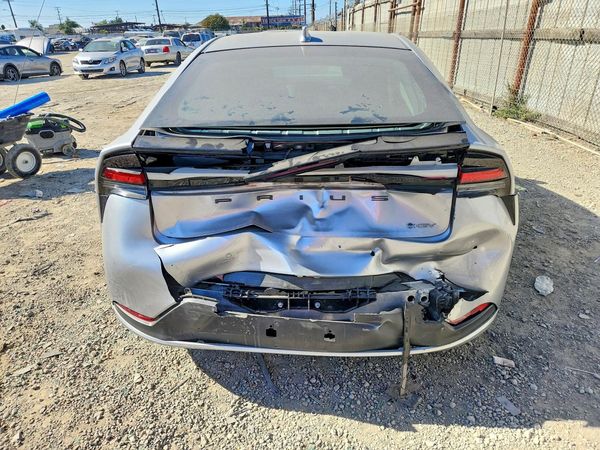 2024 TOYOTA PRIUS