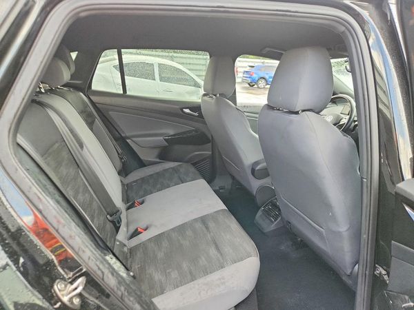 2022 VOLKSWAGEN ID.4 Pro