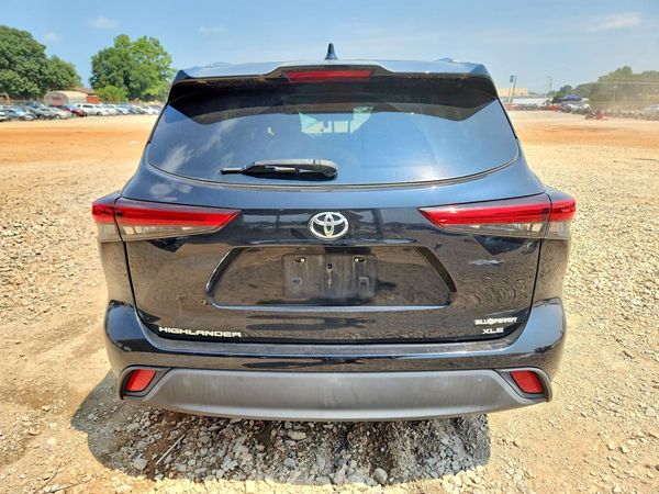 2020 TOYOTA HIGHLANDER XLE Nav