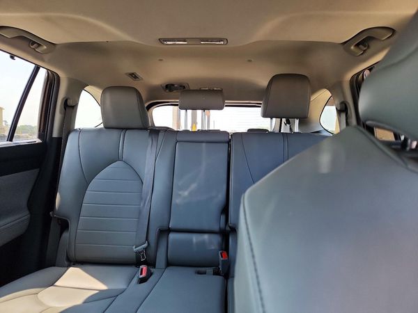 2020 TOYOTA HIGHLANDER XLE Nav