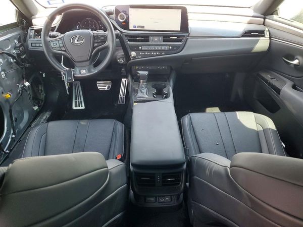 2023 LEXUS ES