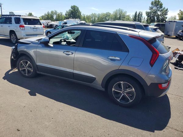 2024 KIA NIRO LX