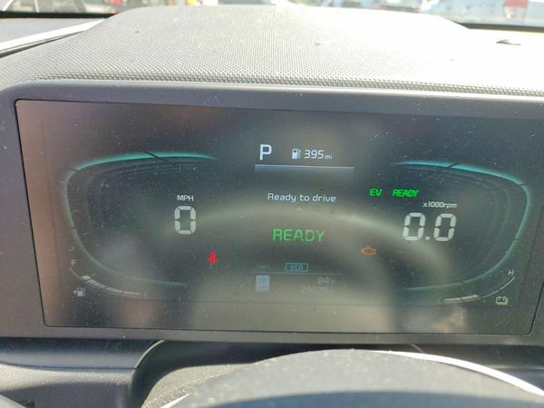 2024 KIA NIRO LX