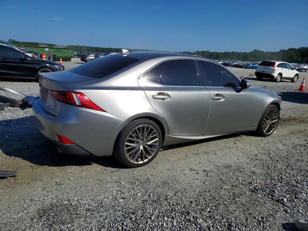 2016 LEXUS IS 200t