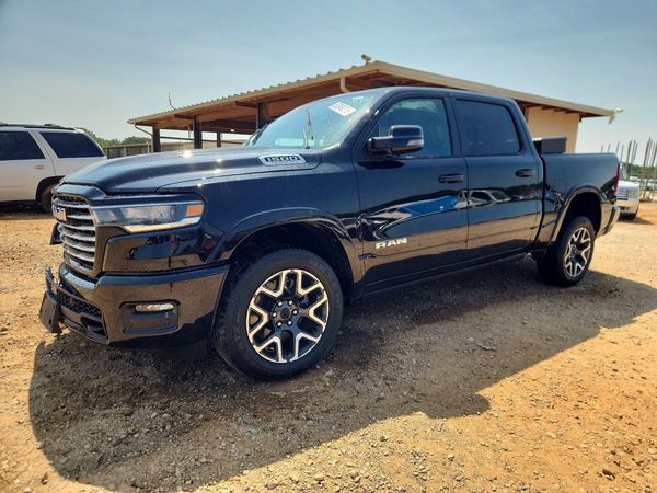 2026 RAM 1500 LARAMIE CREW CAB 4X4