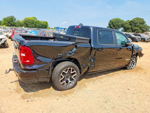 2026 RAM 1500 LARAMIE CREW CAB 4X4