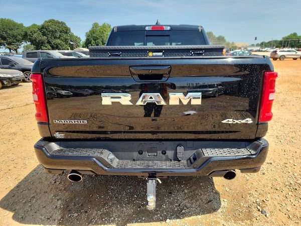 2026 RAM 1500 LARAMIE CREW CAB 4X4