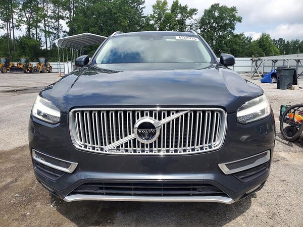 2016 VOLVO XC90