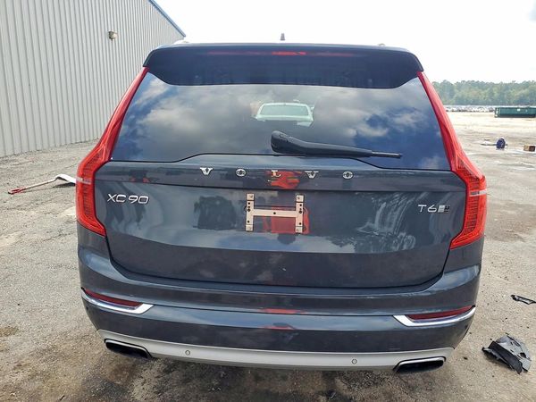 2016 VOLVO XC90