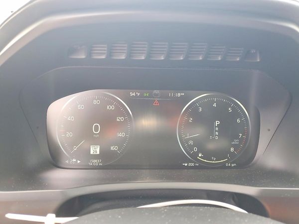 2016 VOLVO XC90
