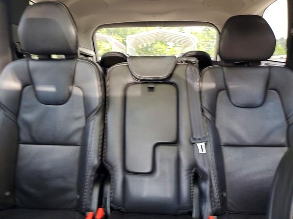 2016 VOLVO XC90