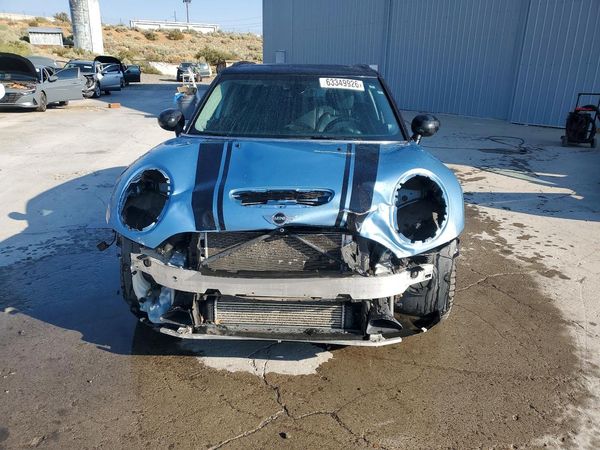 2017 MINI COOPER