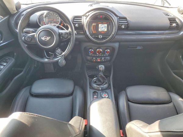 2017 MINI COOPER