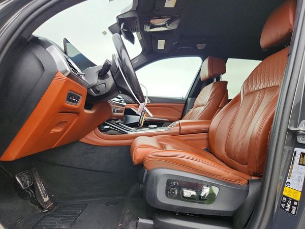 2024 BMW X7
