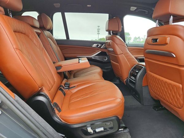 2024 BMW X7