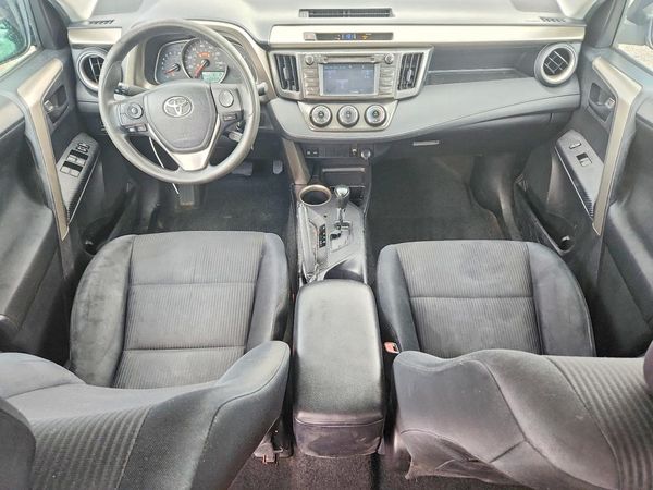 2015 TOYOTA RAV4