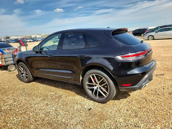 2025 PORSCHE MACAN