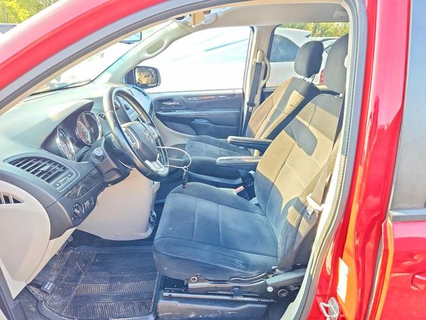 2013 DODGE GRAND CARAVAN SE