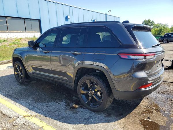 2025 JEEP GRAND CHEROKEE