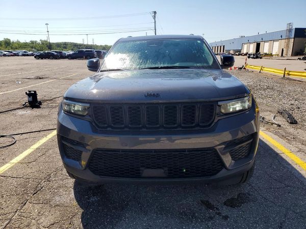 2025 JEEP GRAND CHEROKEE