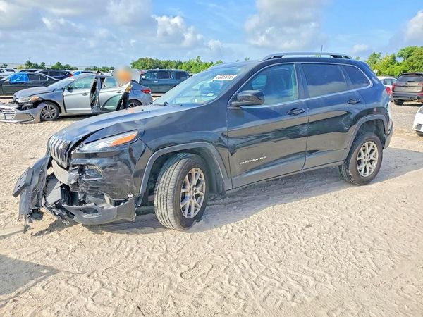 2016 JEEP CHEROKEE LATITUDE 4X4