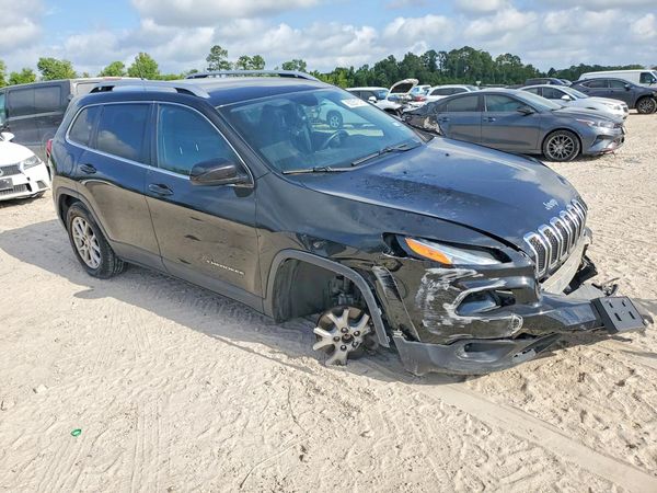 2016 JEEP CHEROKEE LATITUDE 4X4