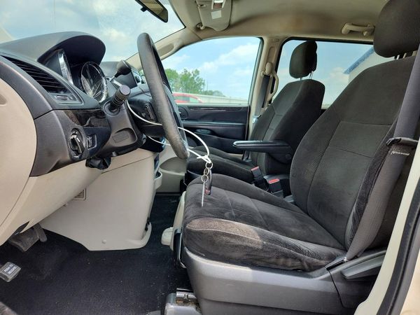 2012 DODGE GRAND CARAVAN SE