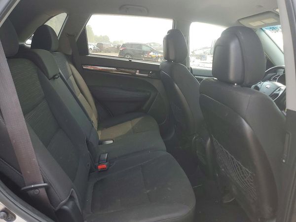 2015 KIA SORENTO GL