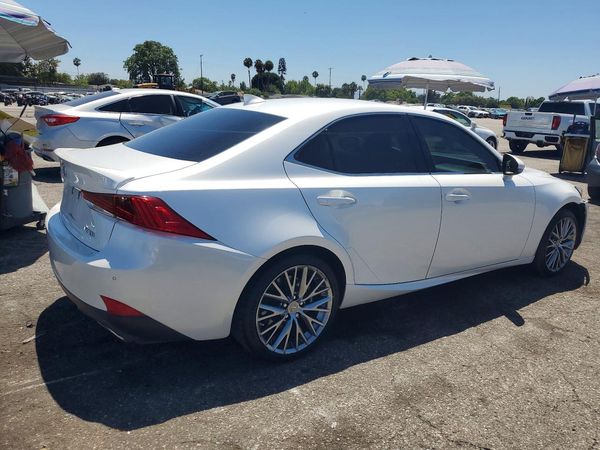 2018 LEXUS IS 300