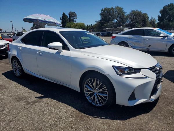 2018 LEXUS IS 300