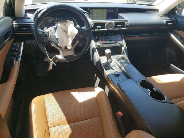 2018 LEXUS IS 300