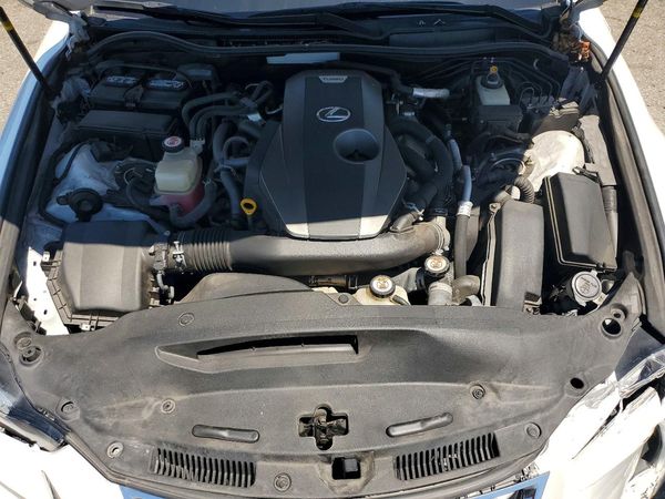 2018 LEXUS IS 300