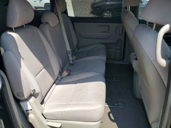 2016 KIA SEDONA LX - Middle-low