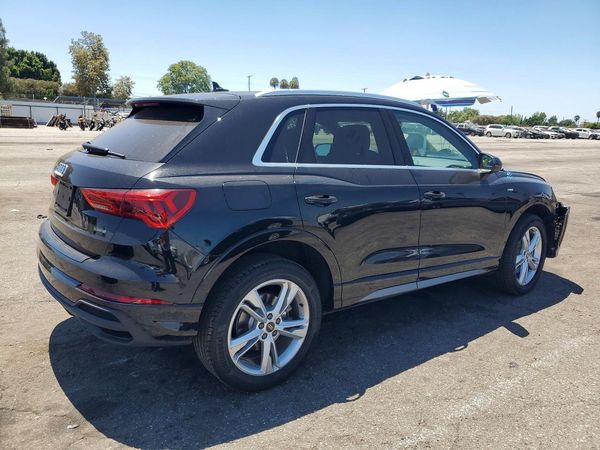 2024 AUDI Q3 S Line quattro Premium