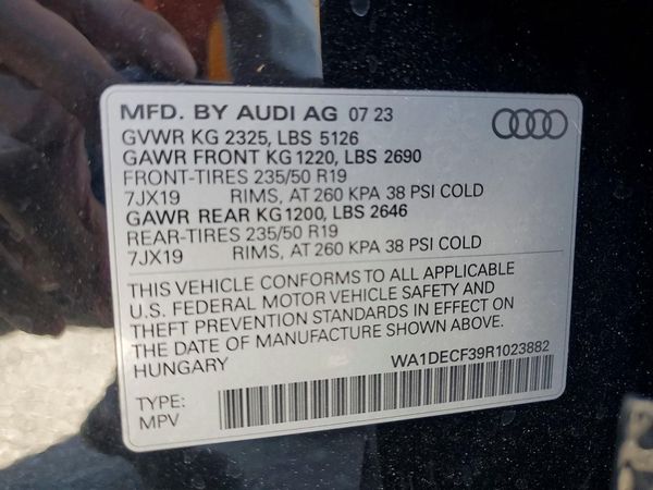 2024 AUDI Q3 S Line quattro Premium