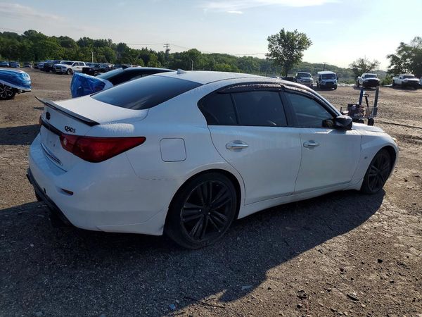 2015 INFINITI Q50