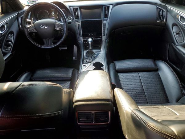 2015 INFINITI Q50