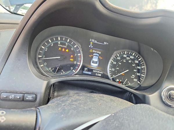 2022 INFINITI Q50 LUXE