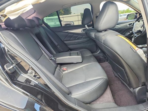 2022 INFINITI Q50 LUXE
