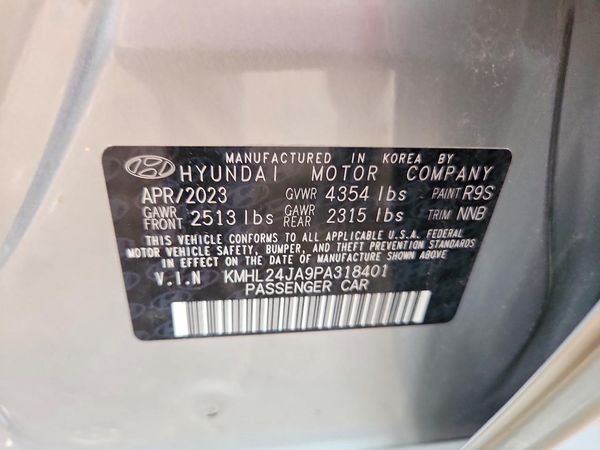2023 HYUNDAI SONATA SE
