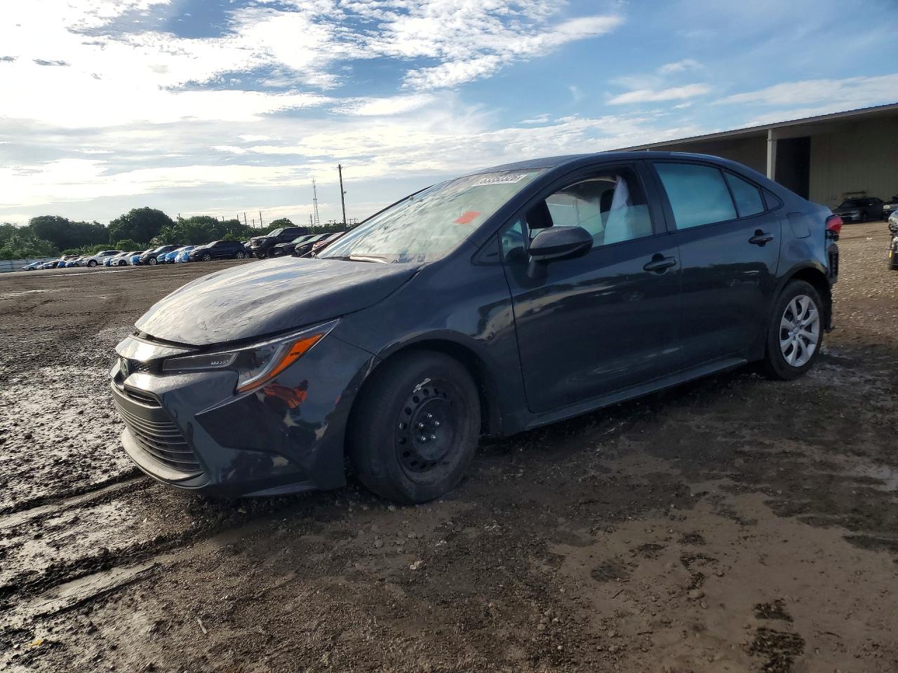 2025 TOYOTA COROLLA