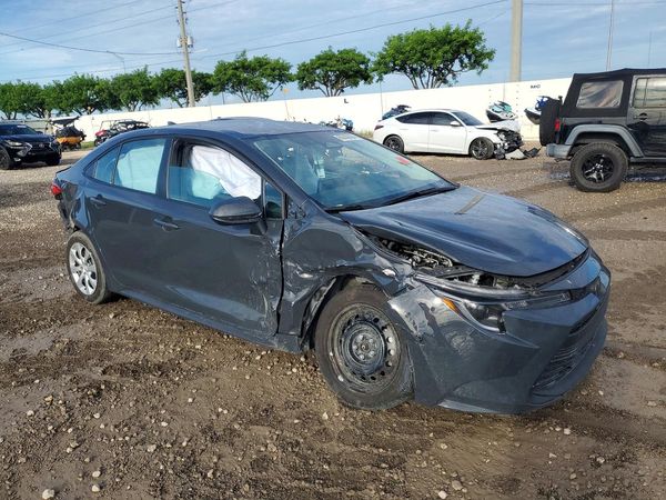 2025 TOYOTA COROLLA