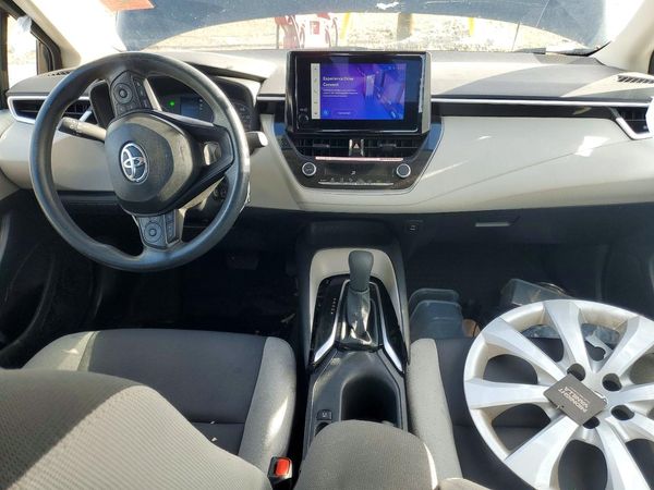 2025 TOYOTA COROLLA