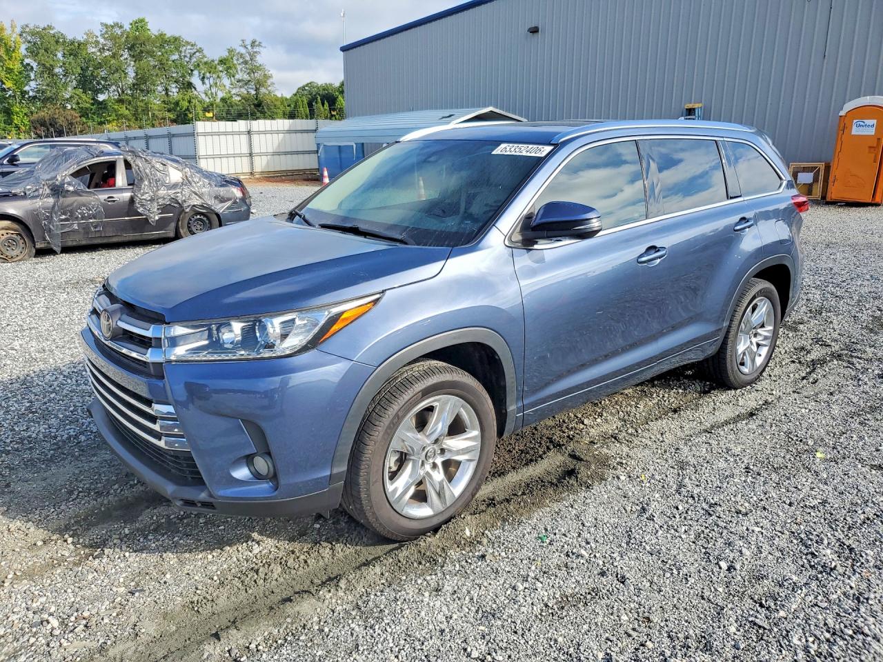 2017 TOYOTA HIGHLANDER