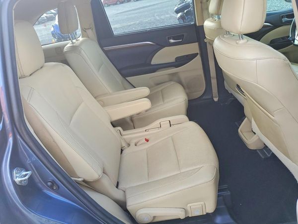 2017 TOYOTA HIGHLANDER