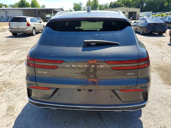 2026 GENESIS GV70
