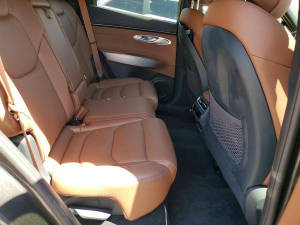 2026 GENESIS GV70