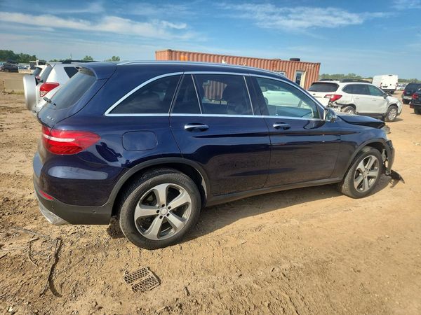 2017 MERCEDES-BENZ GLC GLC300 Base-4M