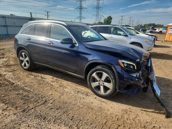 2017 MERCEDES-BENZ GLC GLC300 Base-4M